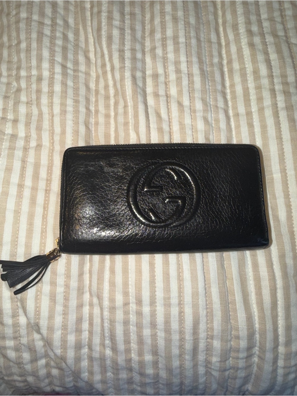 Gucci Soho Zip-Around Wallet